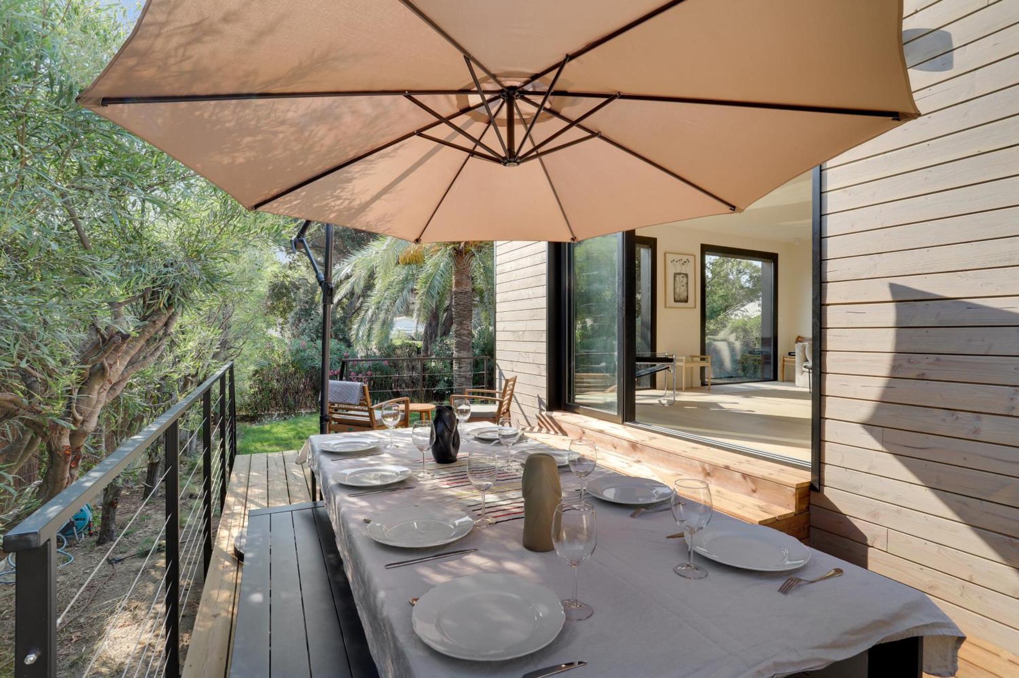 Villa La Temana, rénovée, piscine privée chauffée, grand jardin, plages et commerces à pied, à Cavalaire, près de Saint-Tropez Cavalaire-sur-Mer Exterior foto