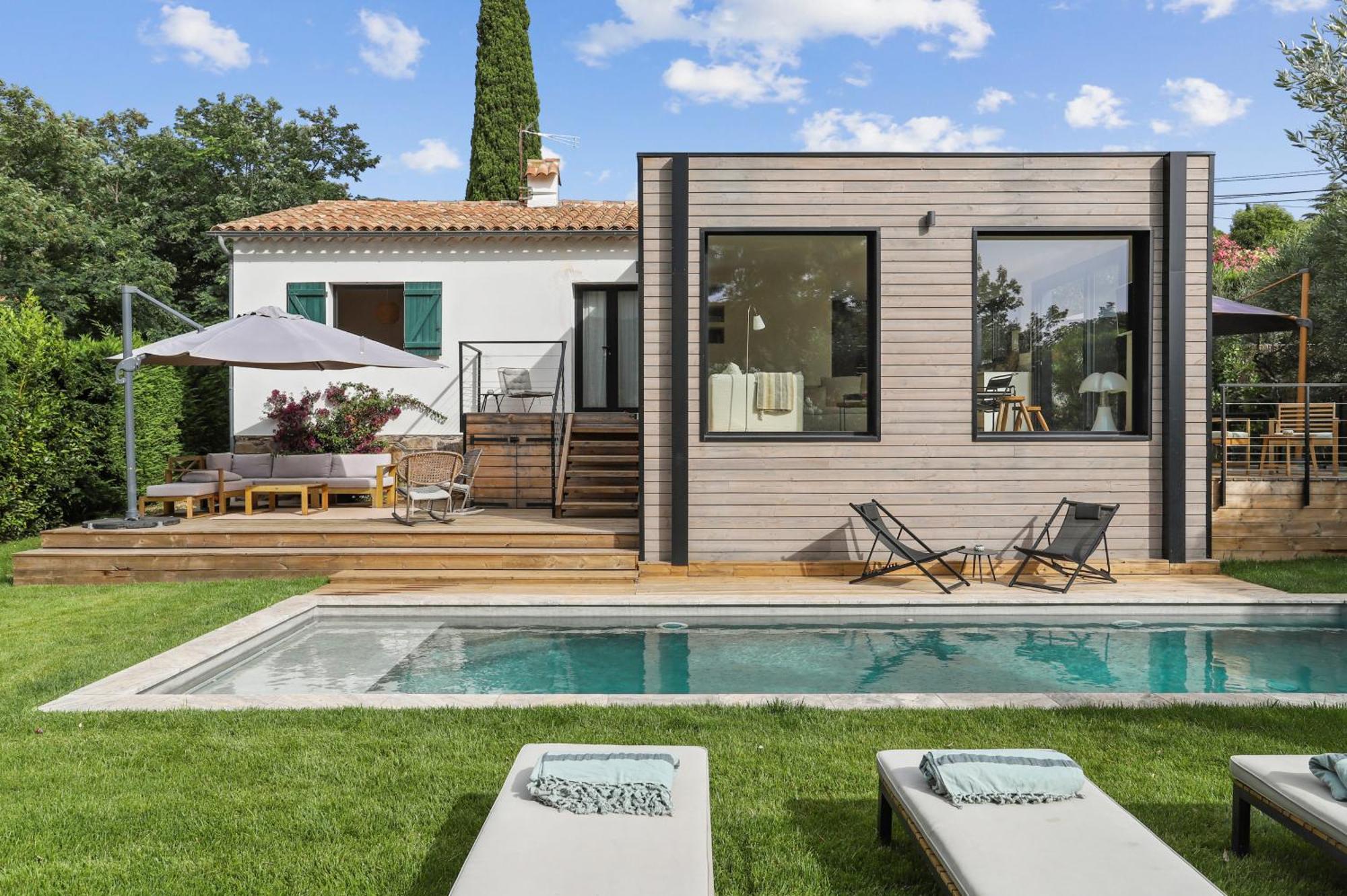 Villa La Temana, rénovée, piscine privée chauffée, grand jardin, plages et commerces à pied, à Cavalaire, près de Saint-Tropez Cavalaire-sur-Mer Exterior foto